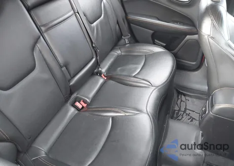 2019 Jeep Compass Limited 4X4 from USA, damaged, VIN 3C4NJDCB2KT753476